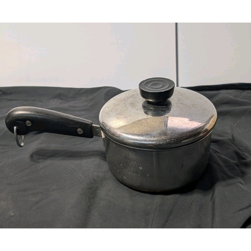 VTG Revere Ware 1 Qt Copper Bottom Saucepan Lid 1801 Rome NY Bakelite Handle
